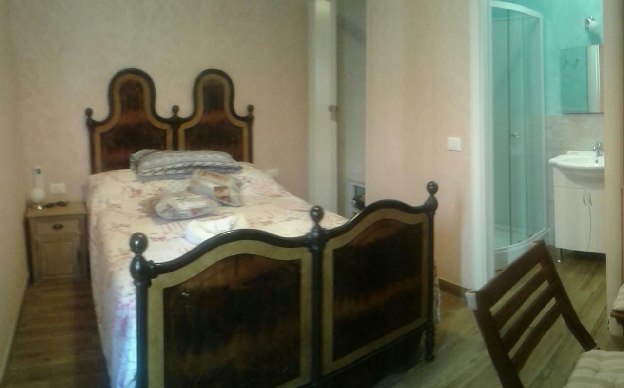 Lucinasco Agriturismo Nonni Devia מראה חיצוני תמונה