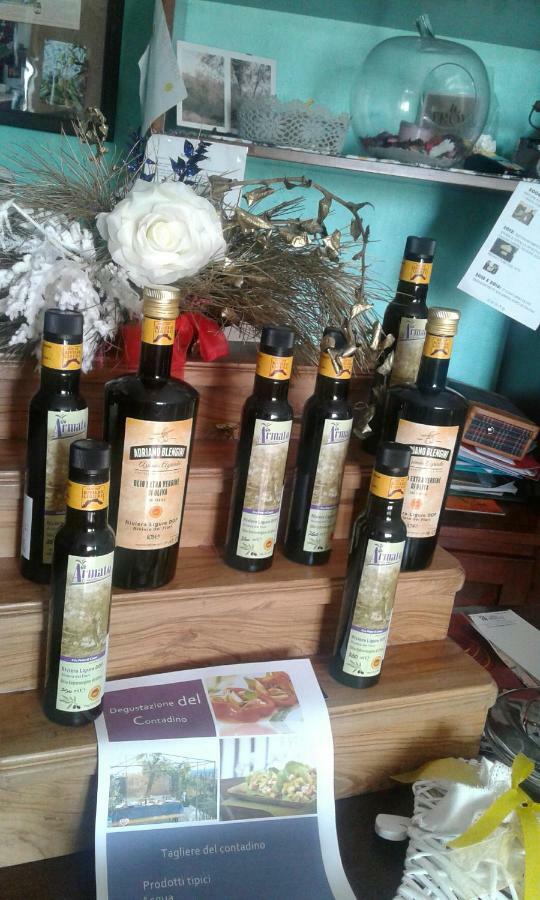 Lucinasco Agriturismo Nonni Devia מראה חיצוני תמונה